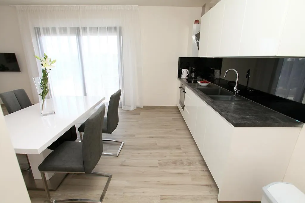 Apartments Villa Aquamarie Trogir 0*,